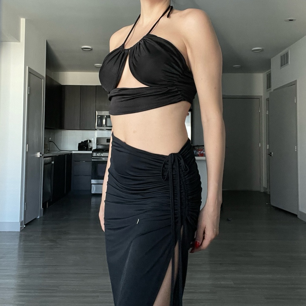 Black crop top
